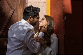 Fer y Darío abrazados.